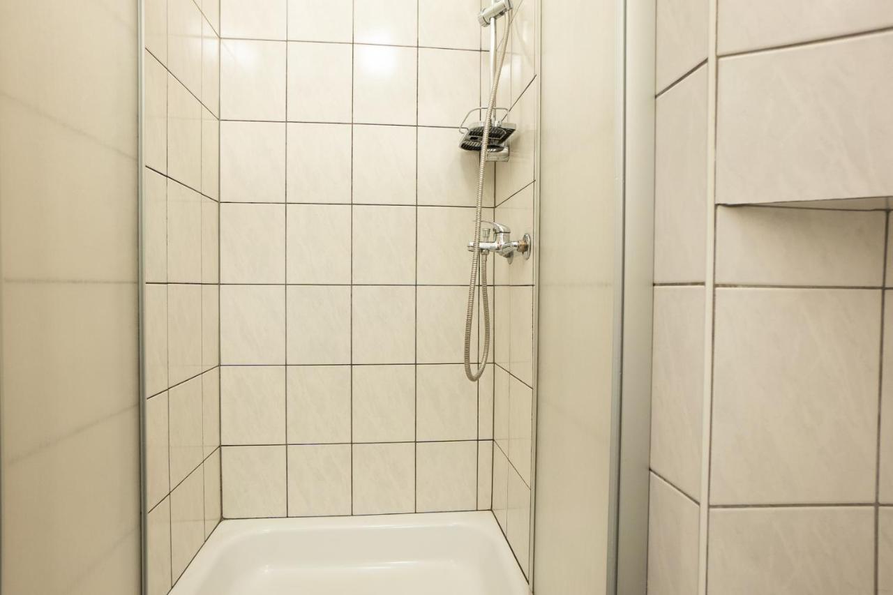 Two Bedrooms Family Nice Apartment Вена Экстерьер фото